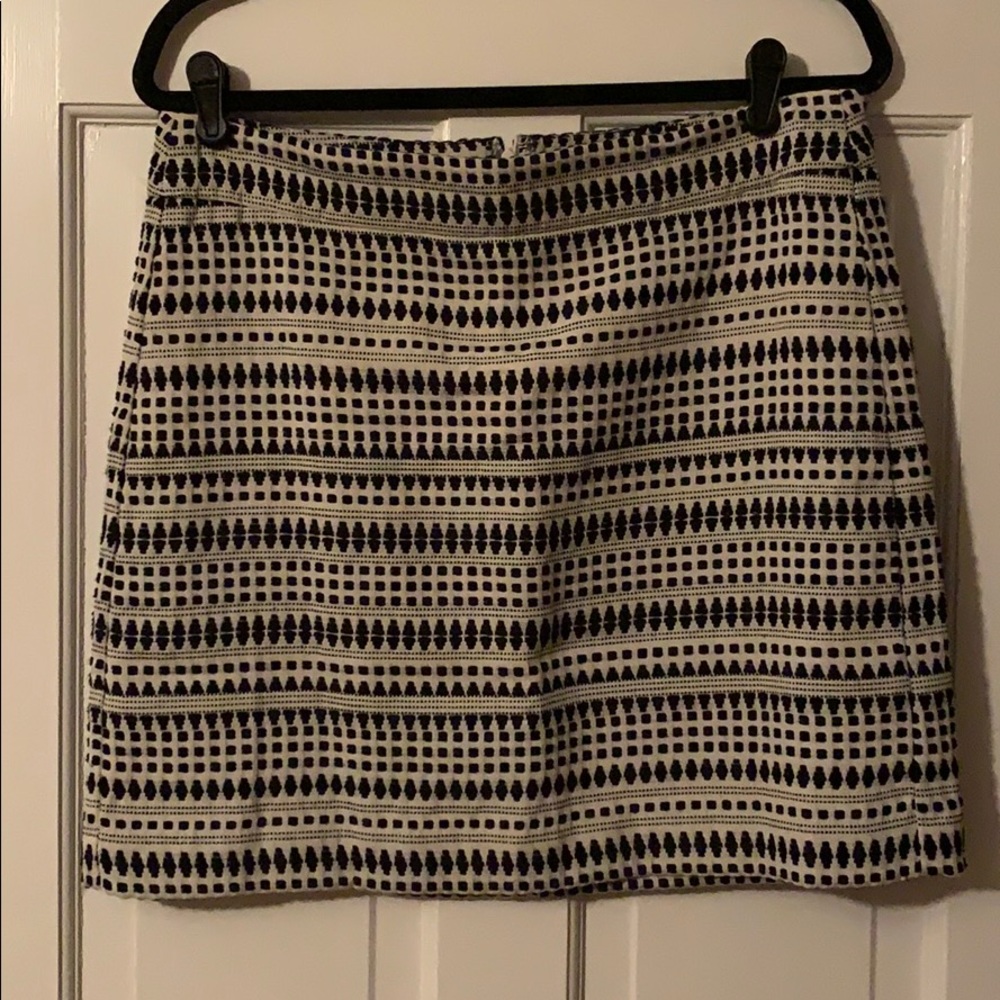 Loft Black and White Skirt, Size 8